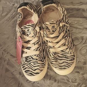 Roxy surf shoes.. A small 8